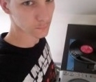 Встретьте Мужчинa : Julien, 31 лет до Франция  epinal